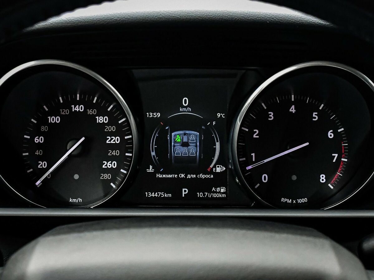 Land Rover Range Rover Sport с пробегом — 2017 год. Фото: #9