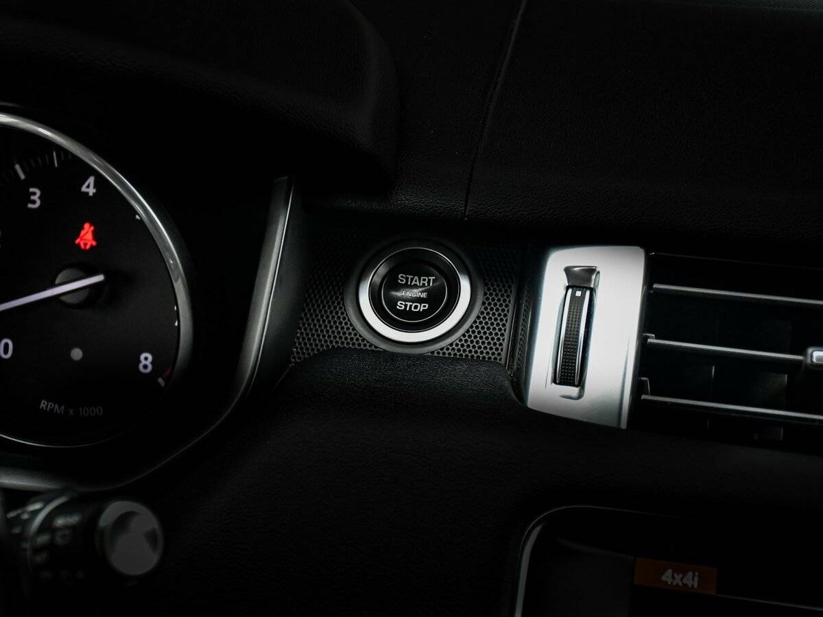 Land Rover Range Rover Sport с пробегом — 2017 год. Фото: #17