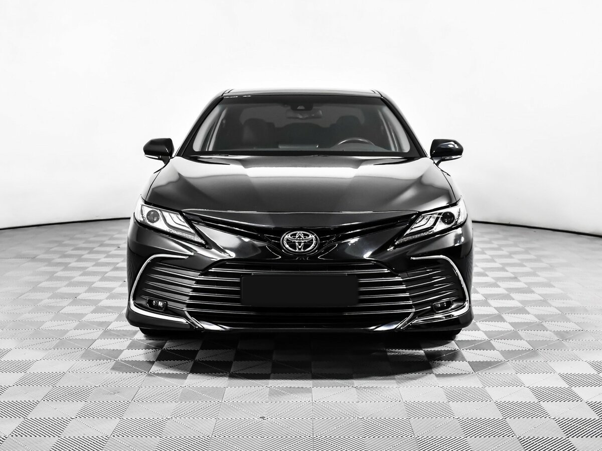Toyota Camry с пробегом — 2023 год. Фото: #1