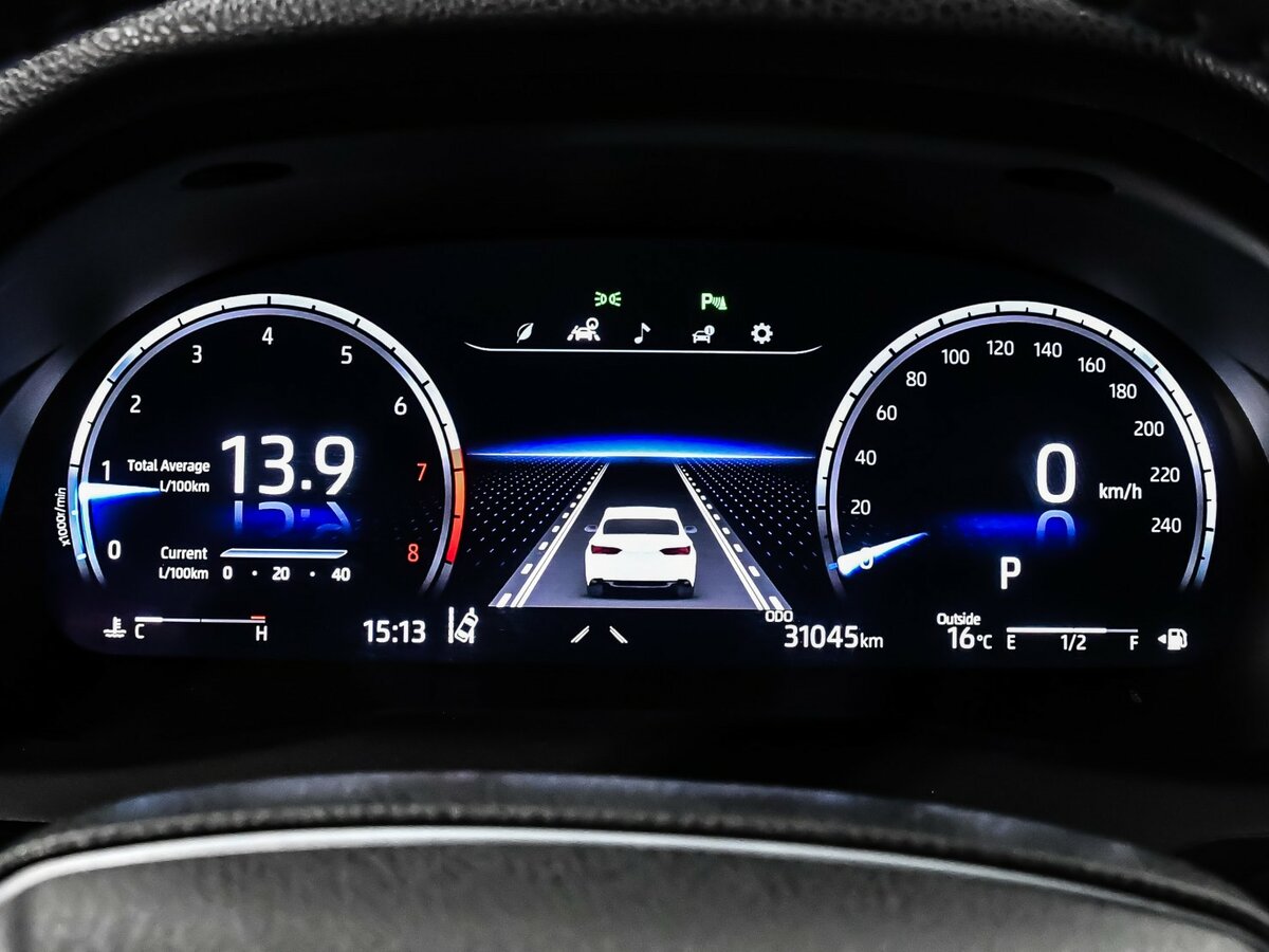 Toyota Camry с пробегом — 2023 год. Фото: #7