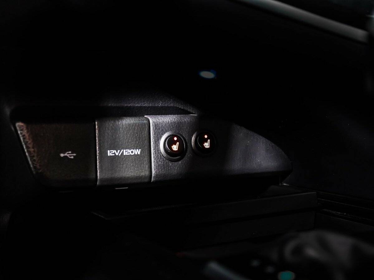 Toyota Camry с пробегом — 2023 год. Фото: #14