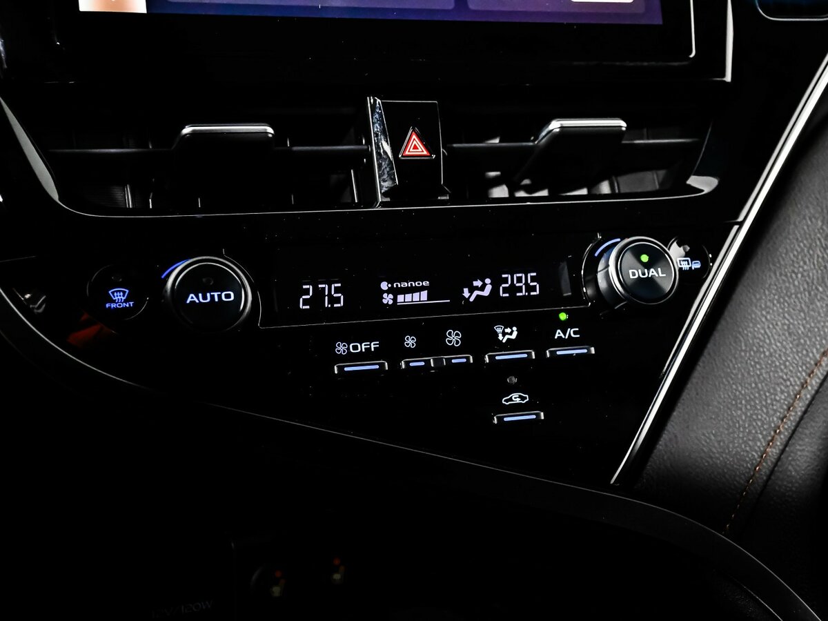 Toyota Camry с пробегом — 2023 год. Фото: #16