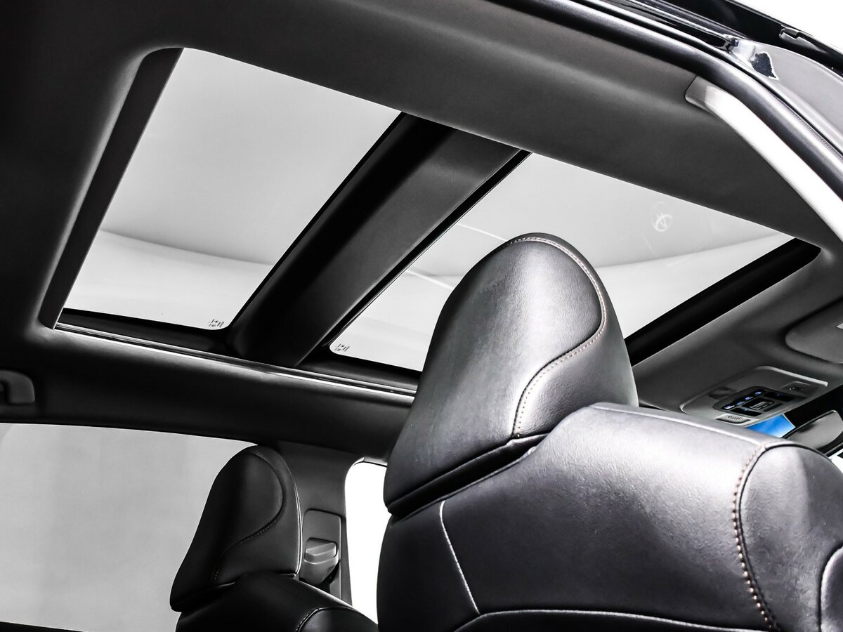 Toyota Camry с пробегом — 2023 год. Фото: #19