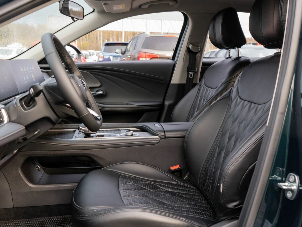 Chery Arrizo 8 с пробегом — 2024 год. Фото: #12