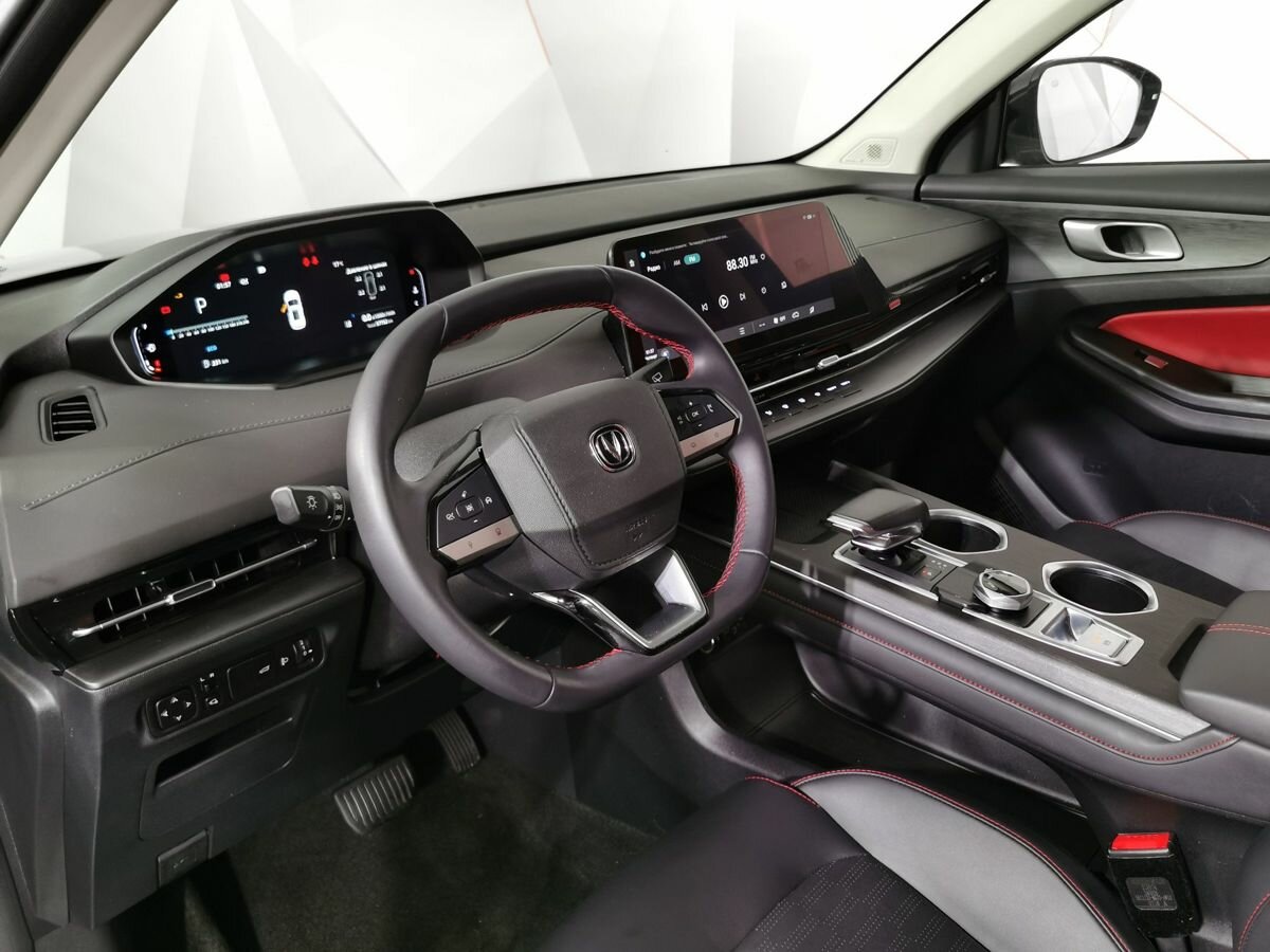 Changan UNI-S (CS55 Plus) с пробегом — 2024 год. Фото: #12