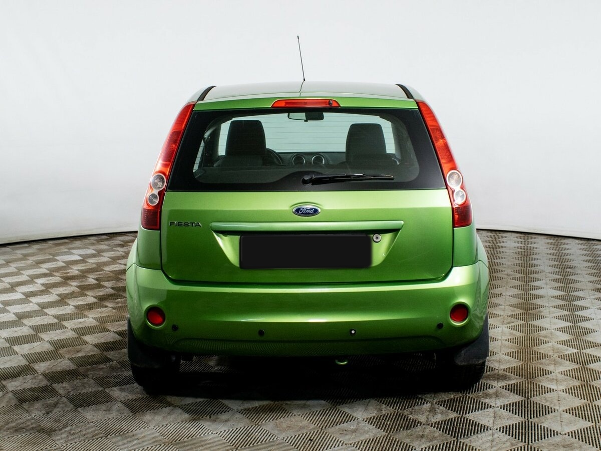 Ford Fiesta с пробегом — 2008 год. Фото: #5