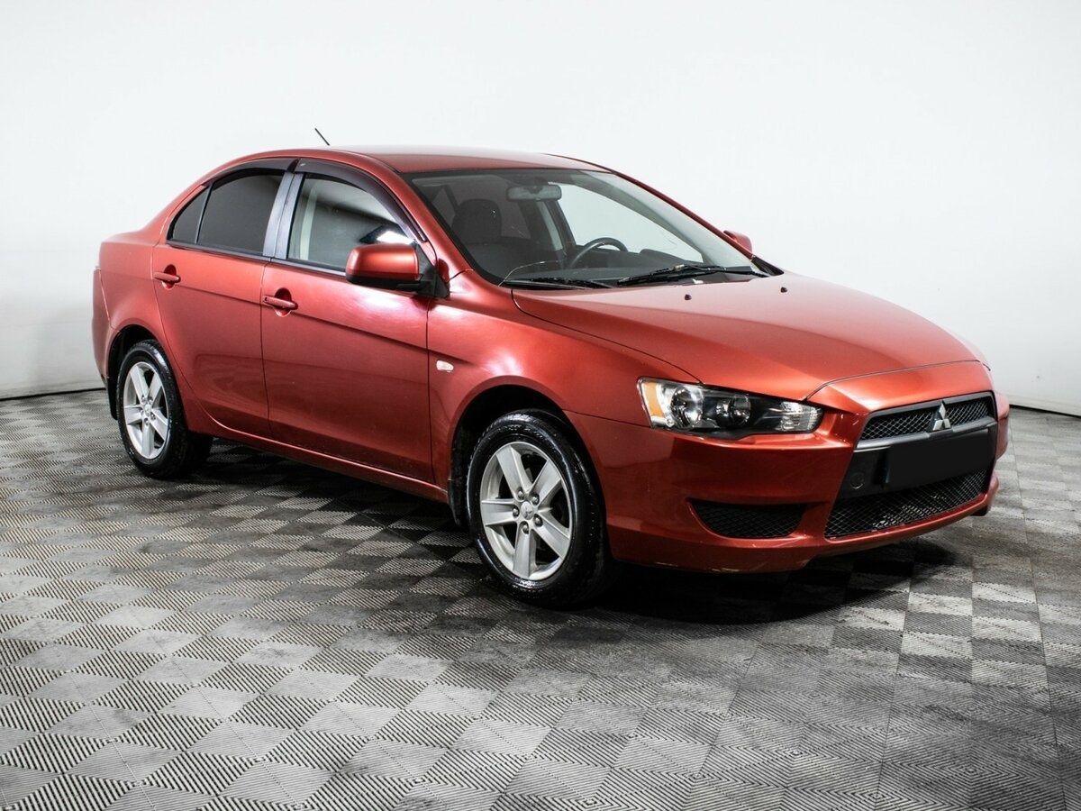 Mitsubishi Lancer с пробегом — 2010 год. Фото: #2
