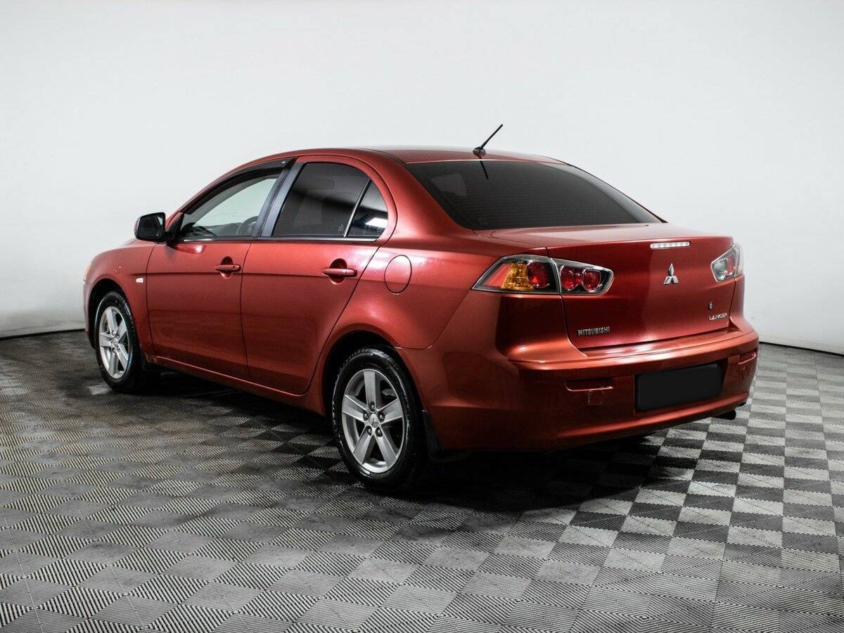 Mitsubishi Lancer с пробегом — 2010 год. Фото: #5