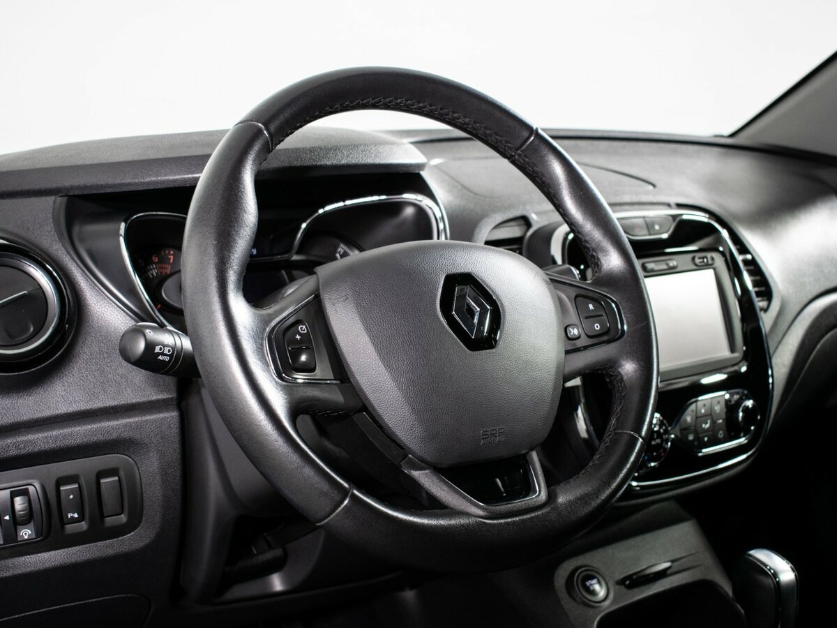 Renault Kaptur с пробегом — 2017 год. Фото: #10