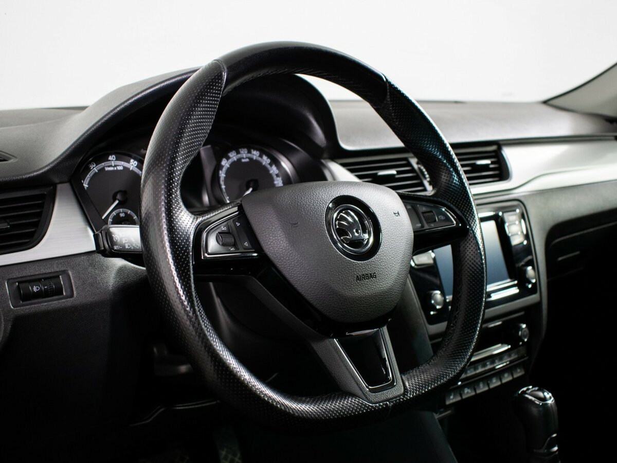 Skoda Rapid с пробегом — 2019 год. Фото: #10