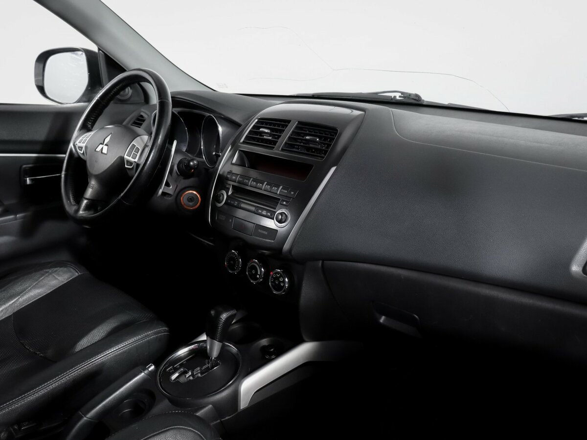Mitsubishi ASX с пробегом — 2011 год. Фото: #6