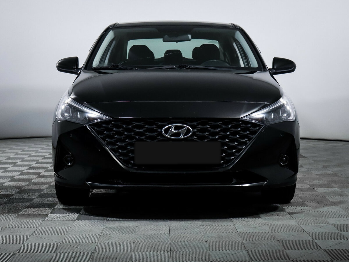 Hyundai Solaris с пробегом — 2020 год. Фото: #1