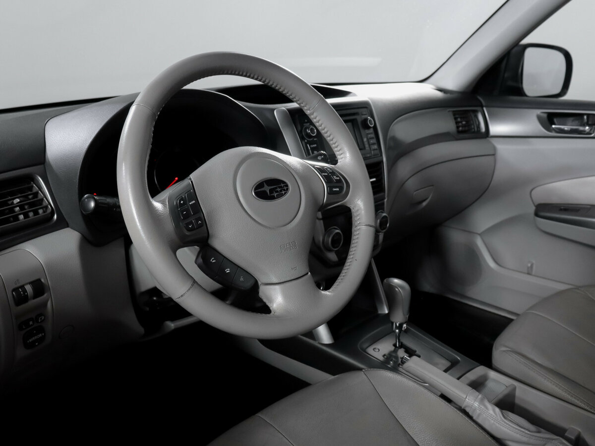 Subaru Forester с пробегом — 2011 год. Фото: #10