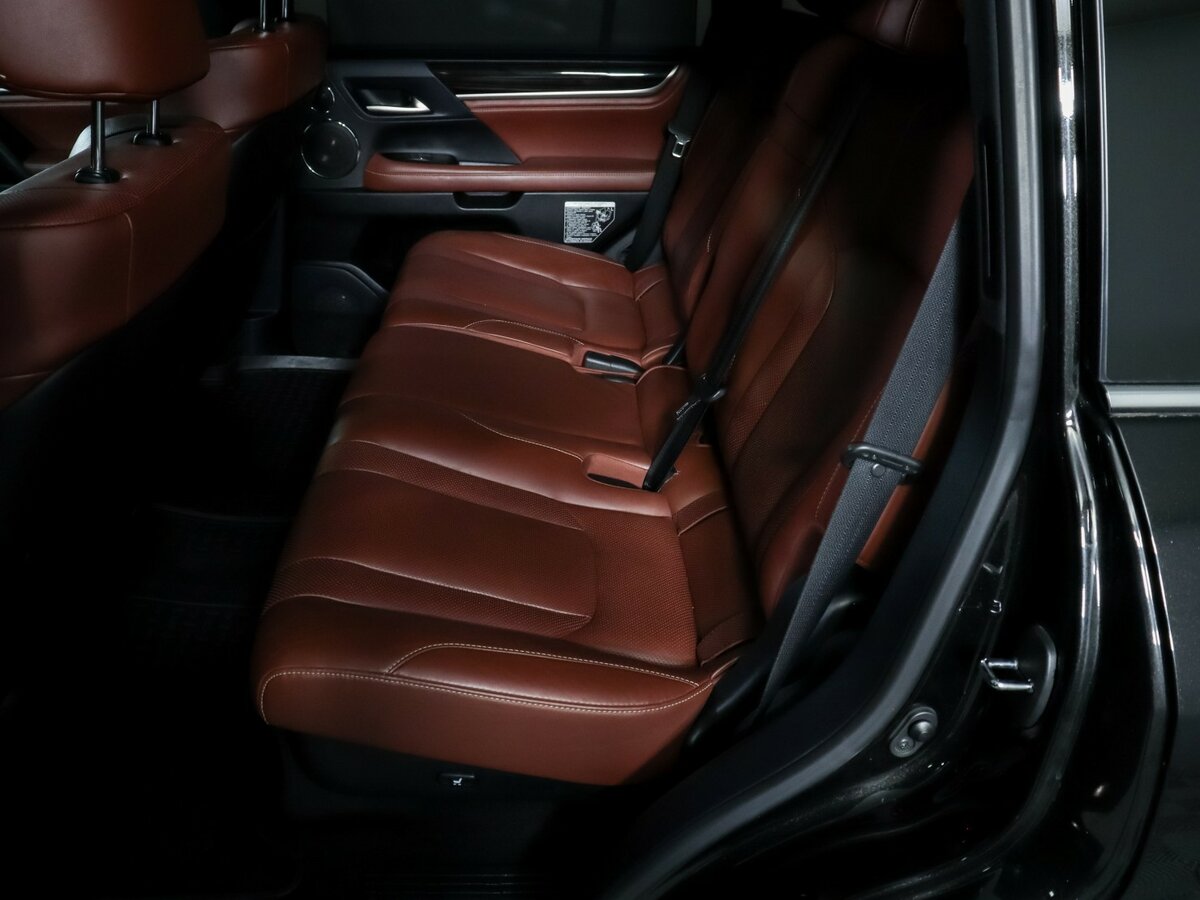 Lexus LX с пробегом — 2019 год. Фото: #9