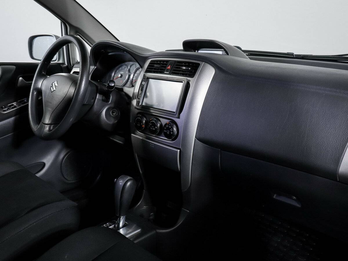 Suzuki Liana с пробегом — 2007 год. Фото: #6