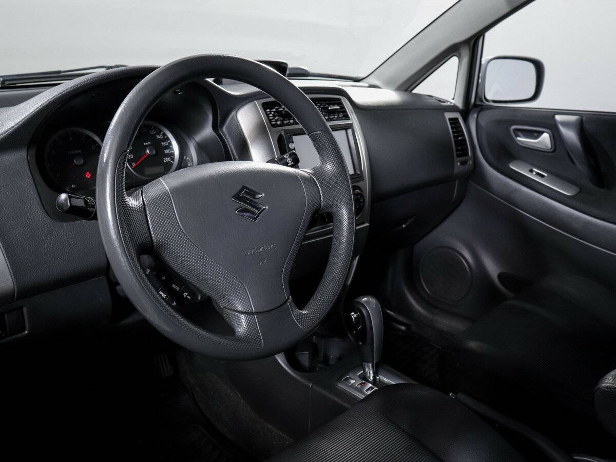 Suzuki Liana с пробегом — 2007 год. Фото: #10