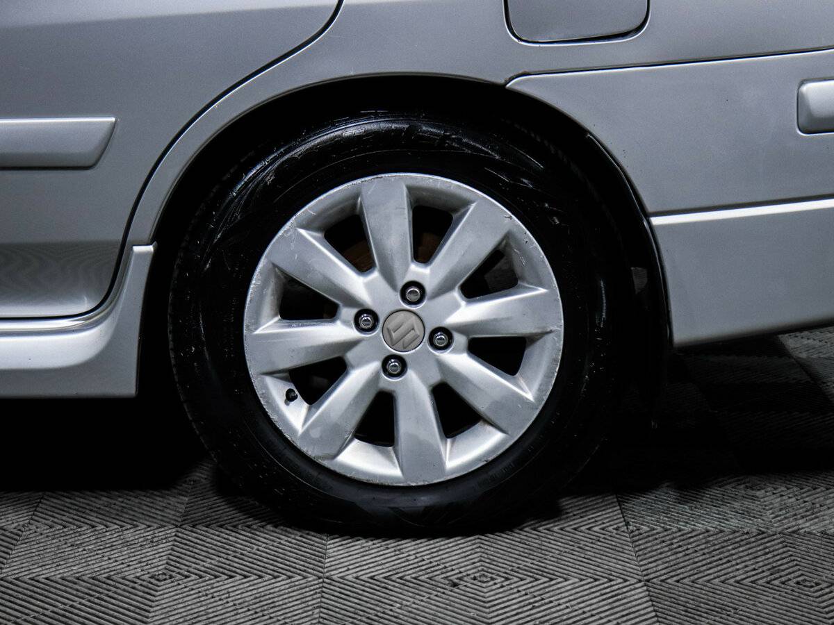 Suzuki Liana с пробегом — 2007 год. Фото: #11