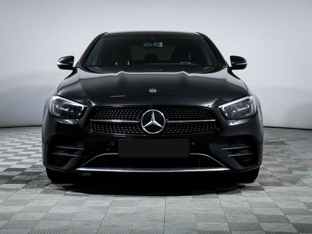 Mercedes-Benz E-Класс с пробегом — 2020 год. Фото: #1