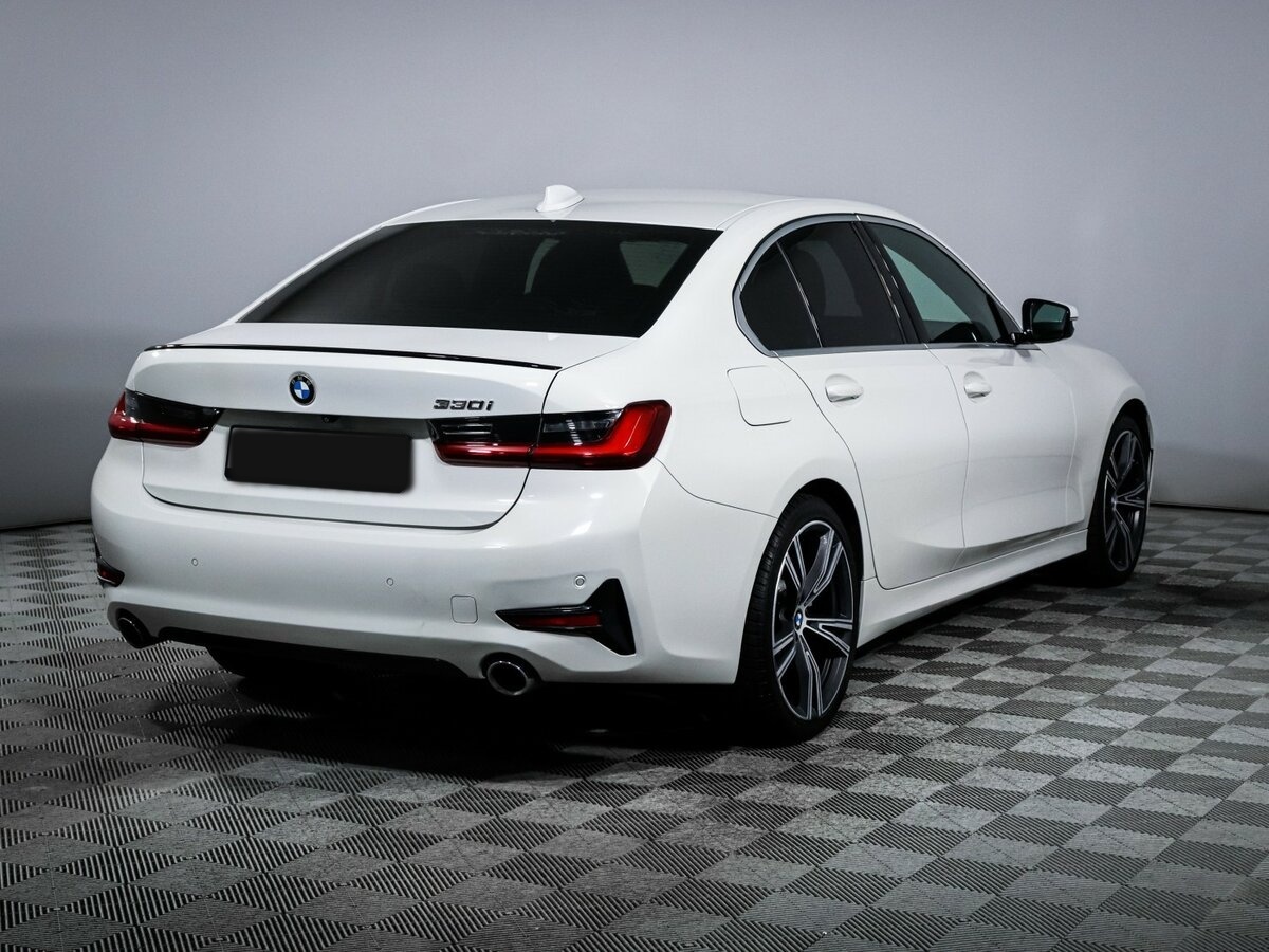 BMW 3 серии с пробегом — 2020 год. Фото: #3