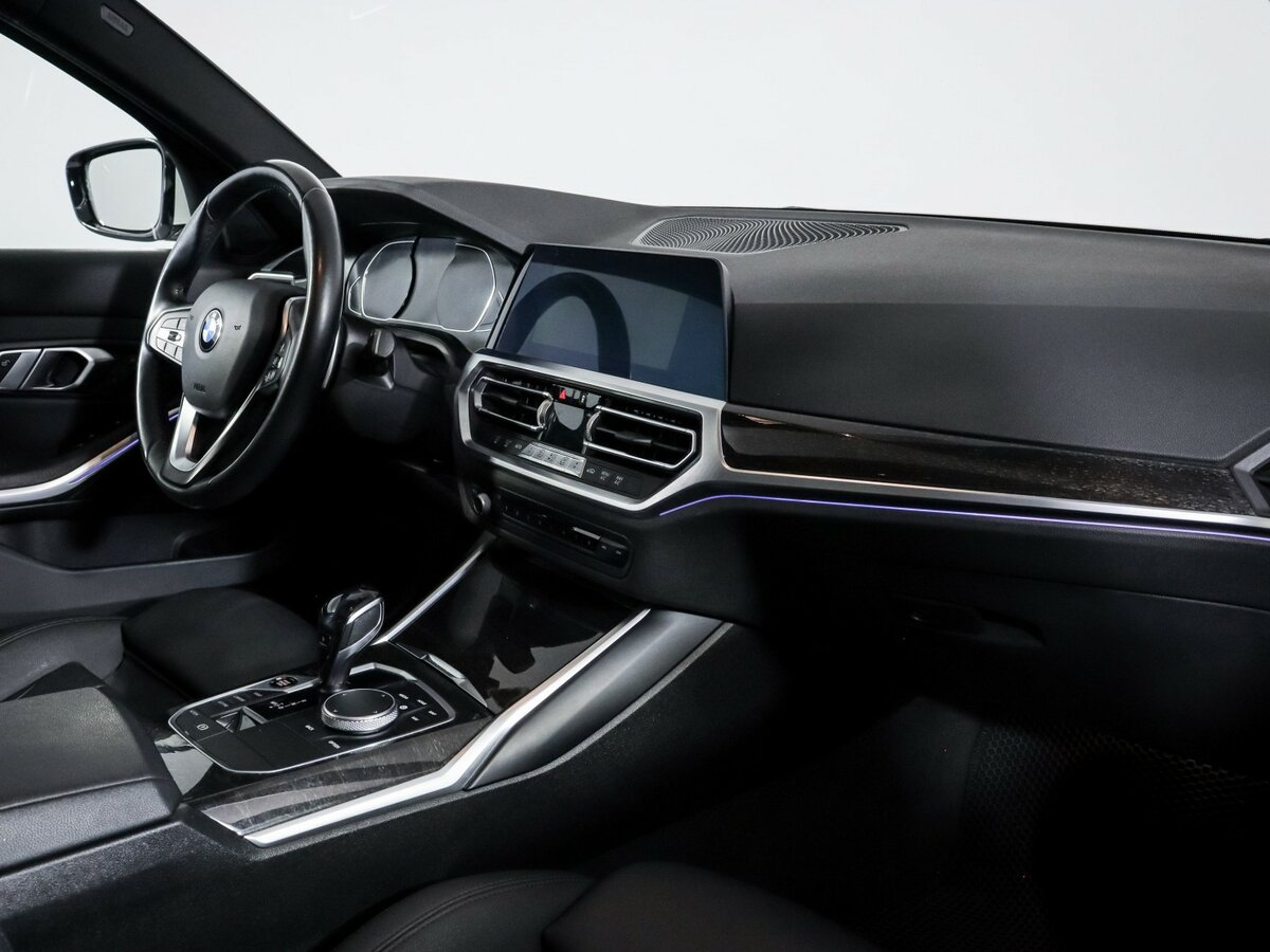 BMW 3 серии с пробегом — 2020 год. Фото: #6