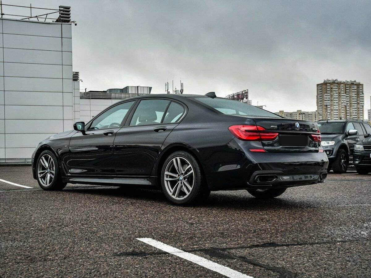 BMW 7 серии с пробегом — 2018 год. Фото: #6