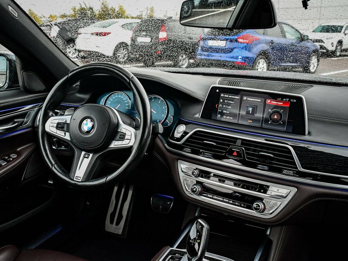 BMW 7 серии с пробегом — 2018 год. Фото: #8