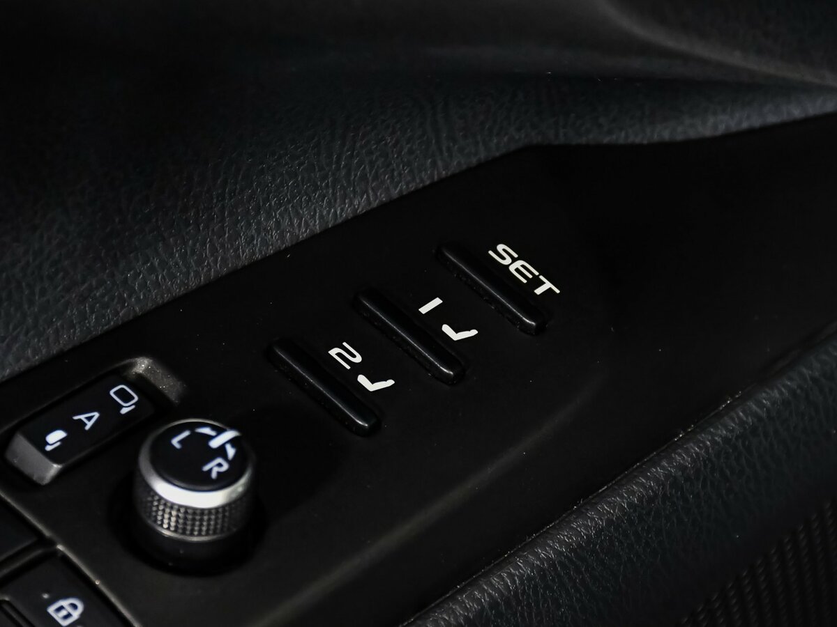 Toyota Camry с пробегом — 2021 год. Фото: #13