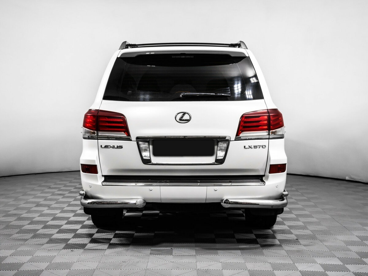 Lexus LX с пробегом — 2012 год. Фото: #4