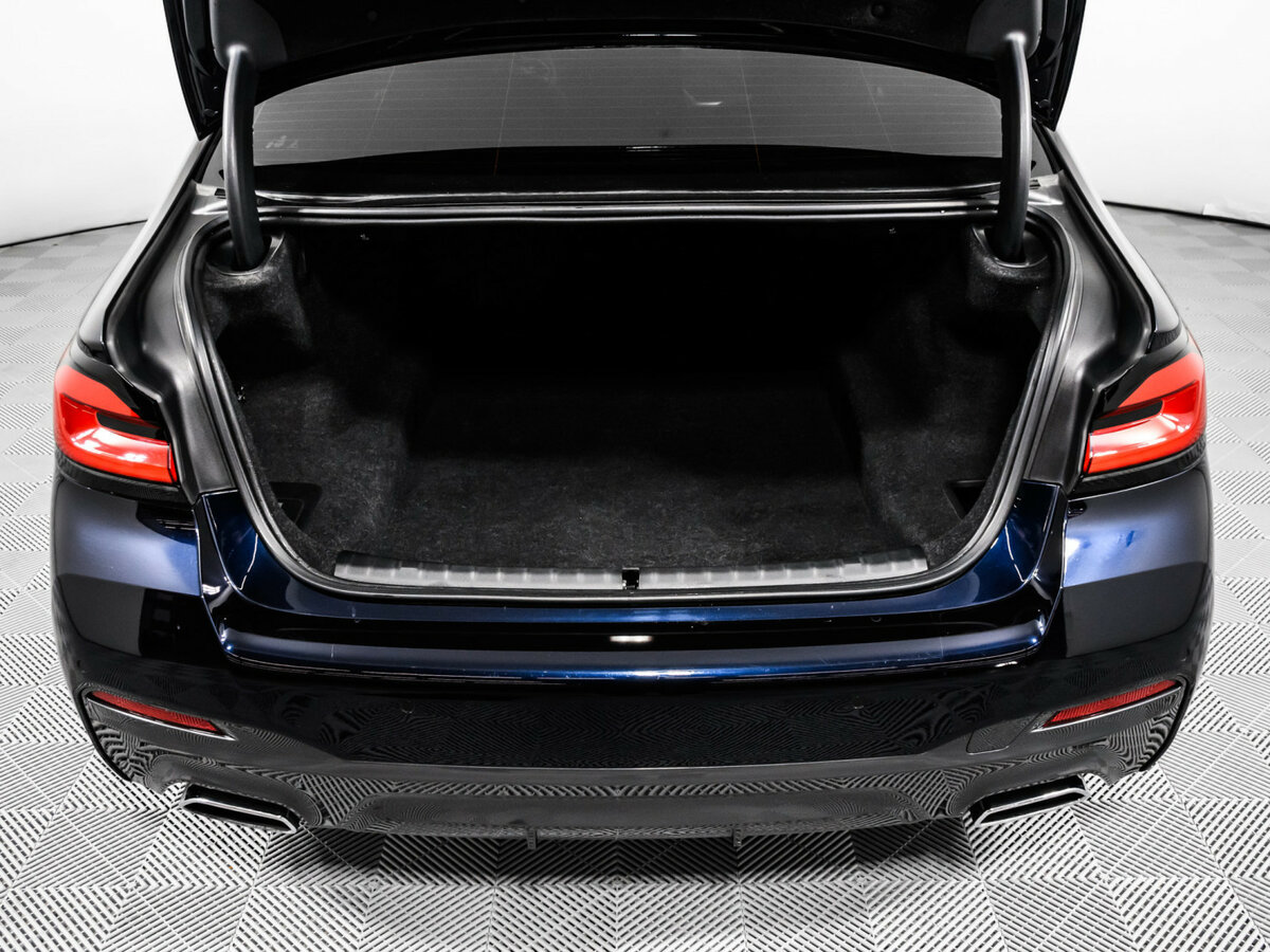 BMW 5 серии с пробегом — 2021 год. Фото: #11