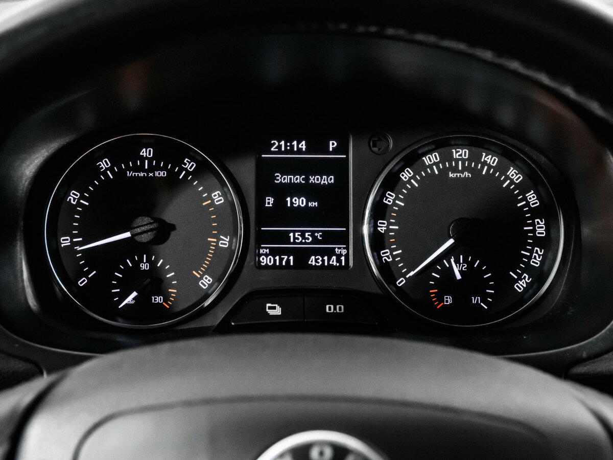 Skoda Fabia с пробегом — 2011 год. Фото: #8