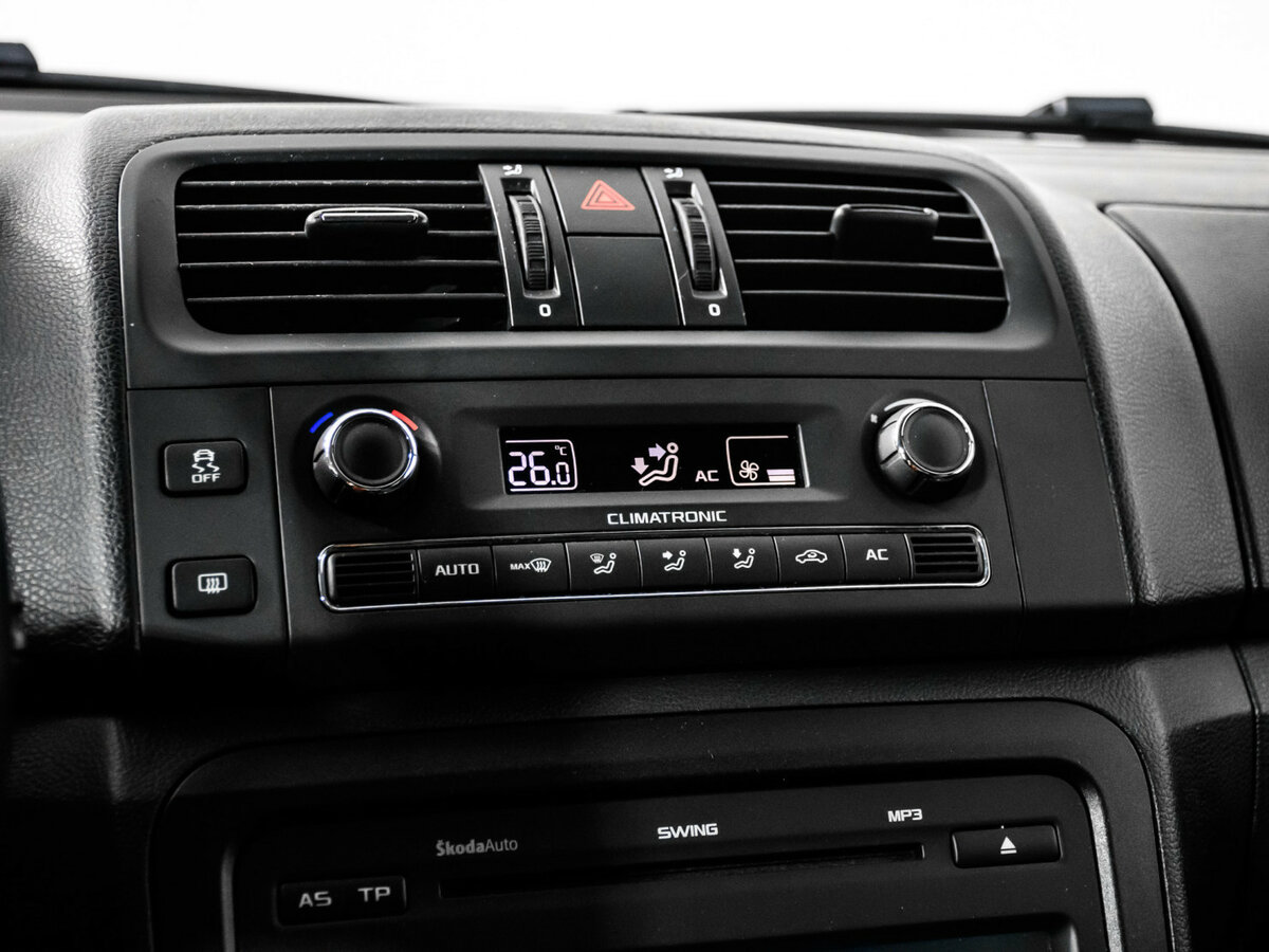 Skoda Fabia с пробегом — 2011 год. Фото: #16