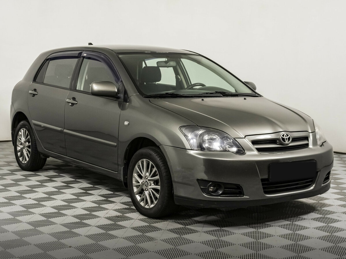 Toyota Corolla с пробегом — 2006 год. Фото: #2