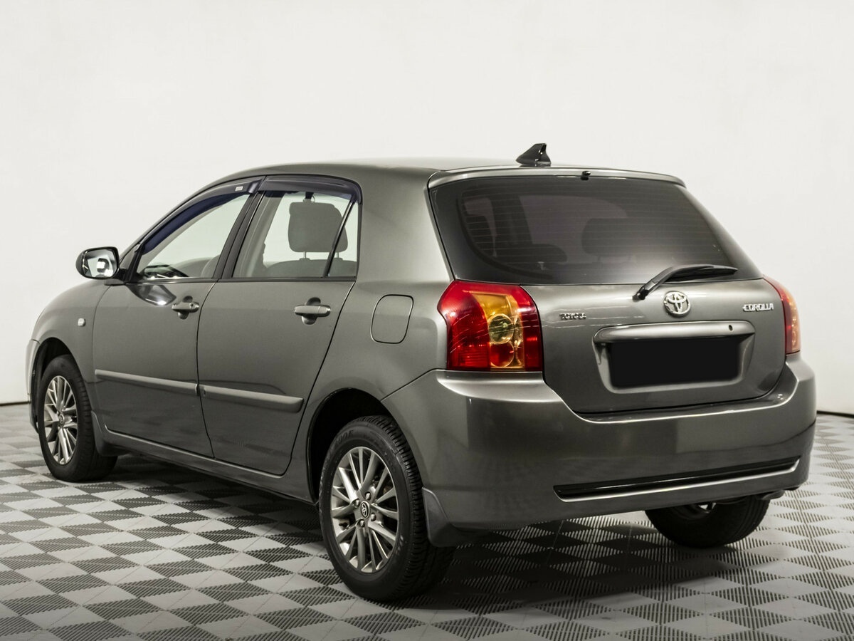 Toyota Corolla с пробегом — 2006 год. Фото: #5