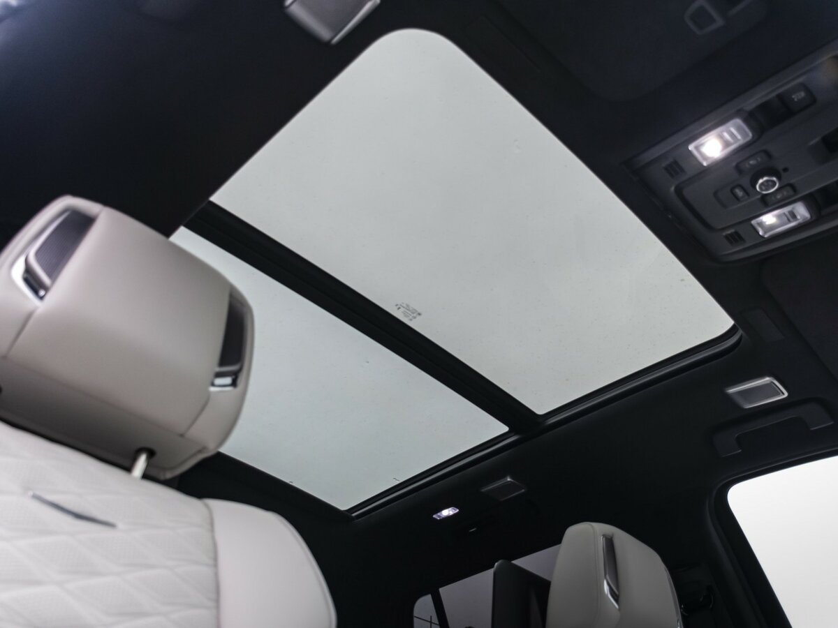 Cadillac Escalade-V с пробегом — 2025 год. Фото: #33