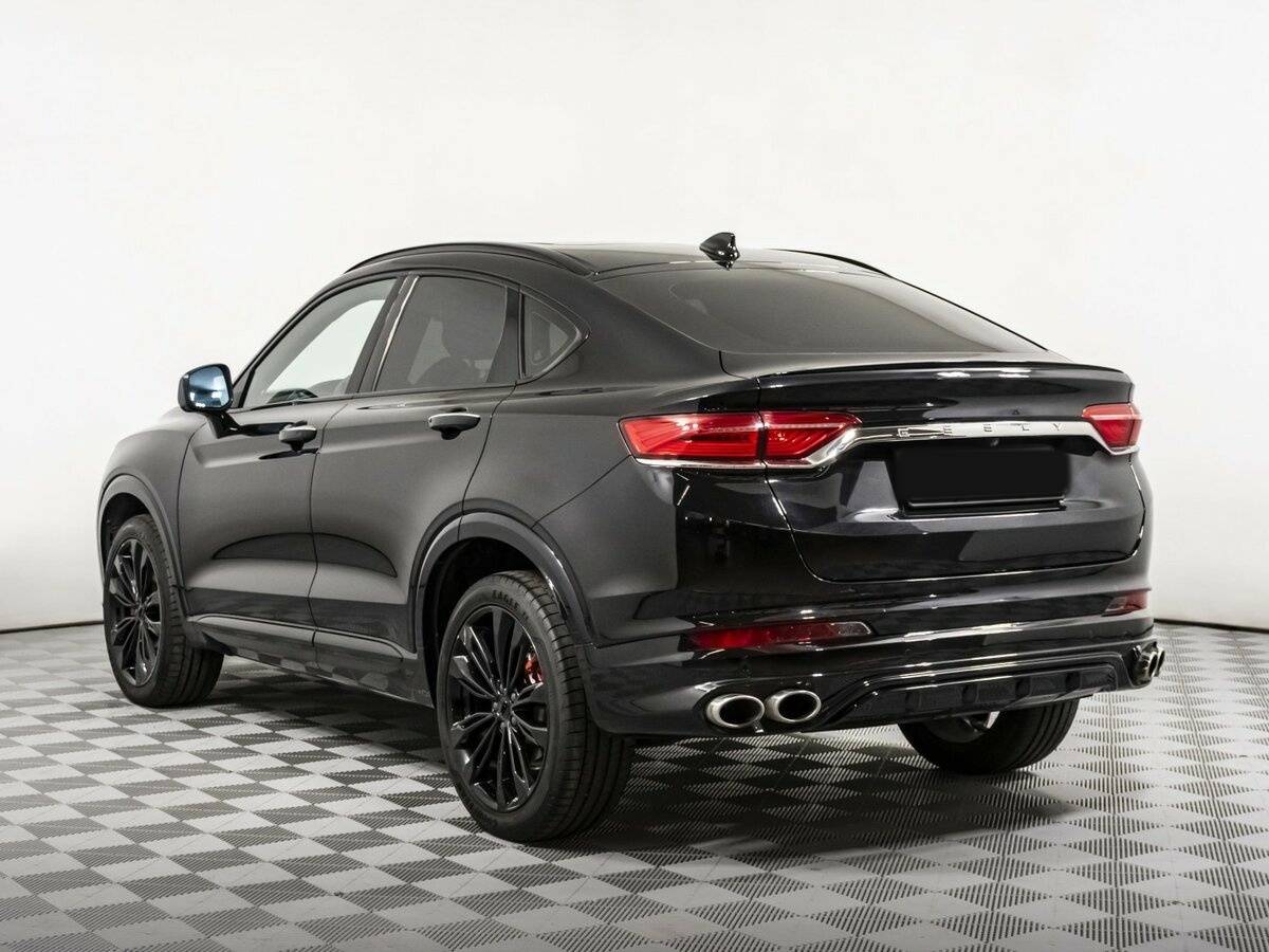 Geely Tugella с пробегом — 2023 год. Фото: #5