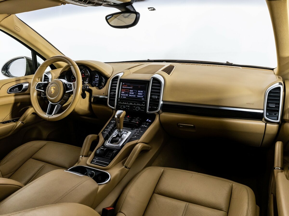 Porsche Cayenne с пробегом — 2014 год. Фото: #7