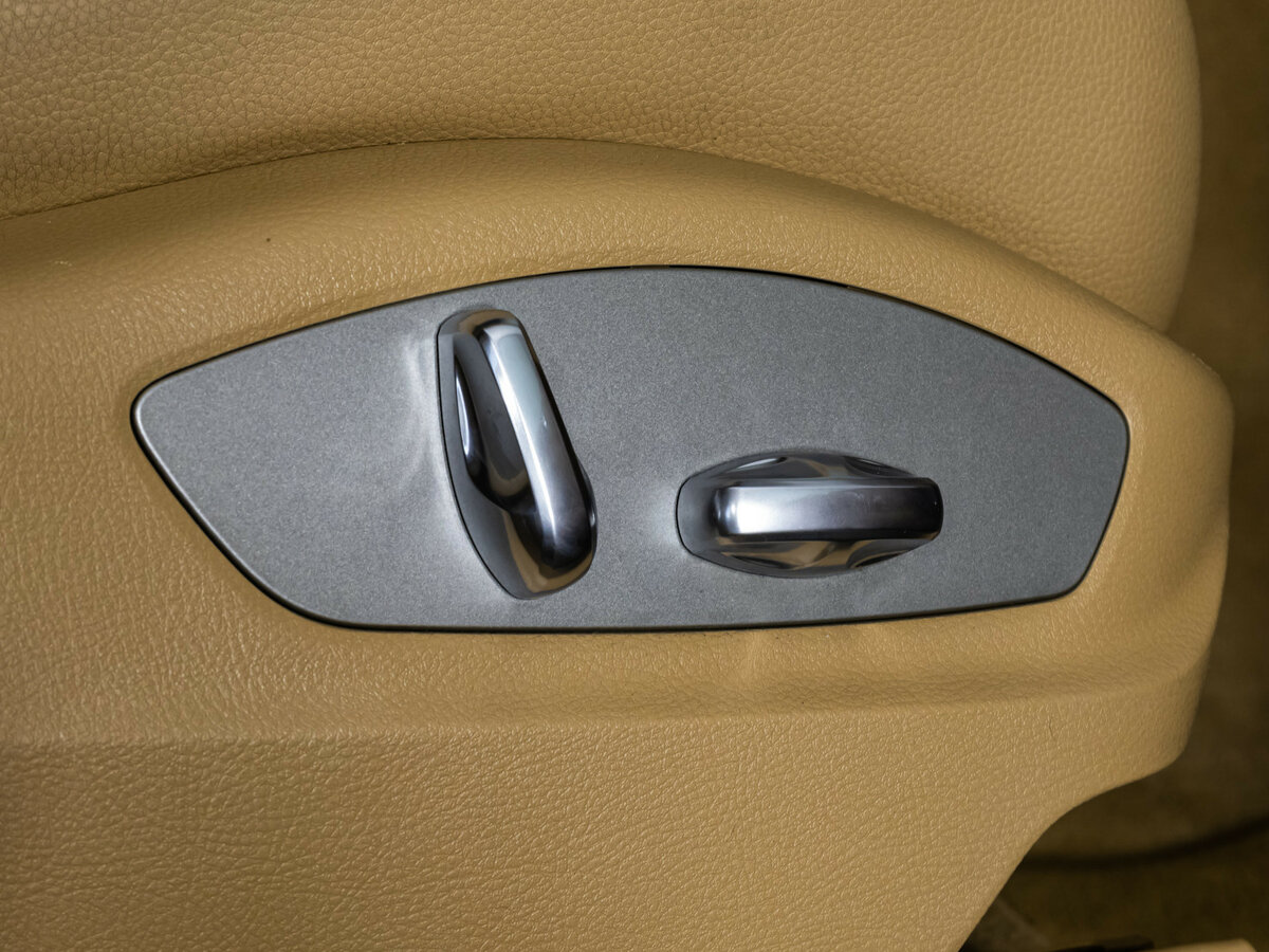 Porsche Cayenne с пробегом — 2014 год. Фото: #22