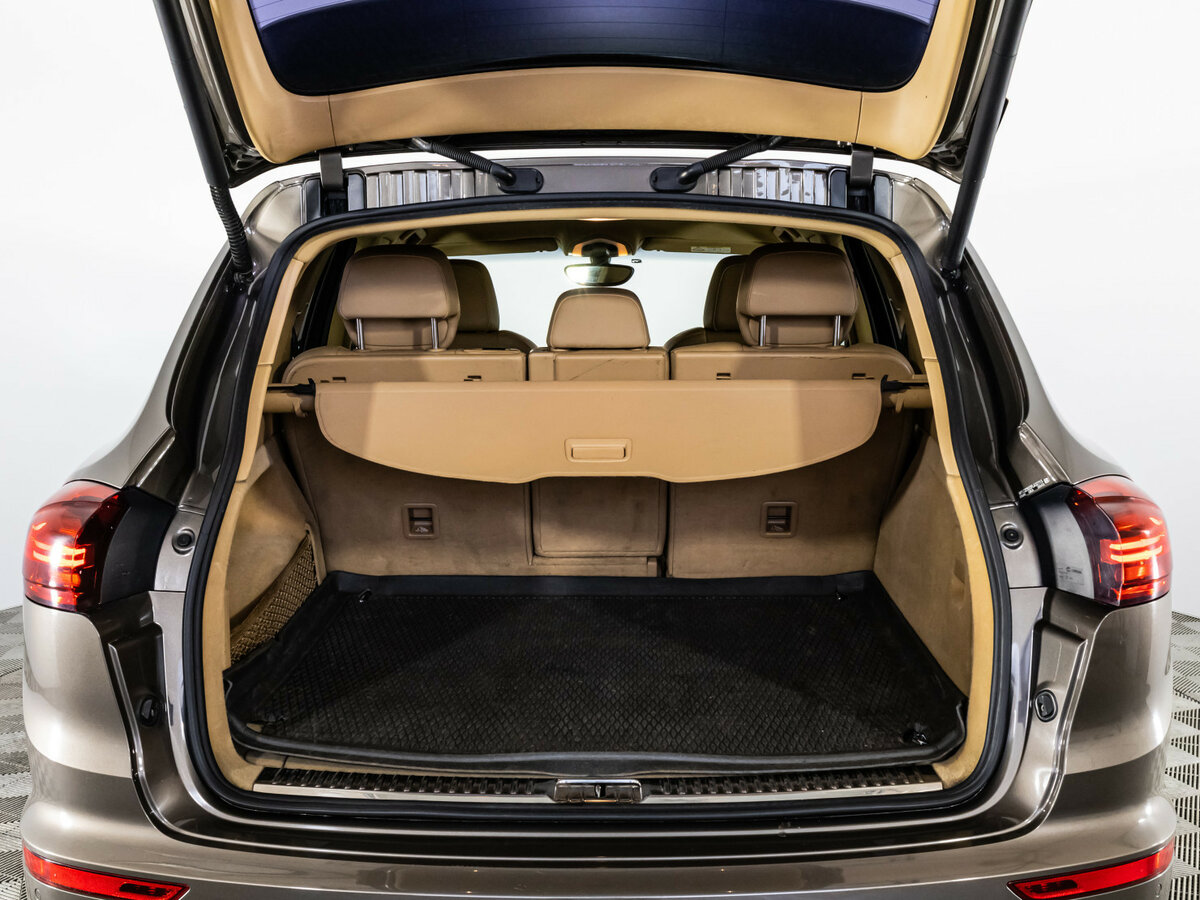 Porsche Cayenne с пробегом — 2014 год. Фото: #23