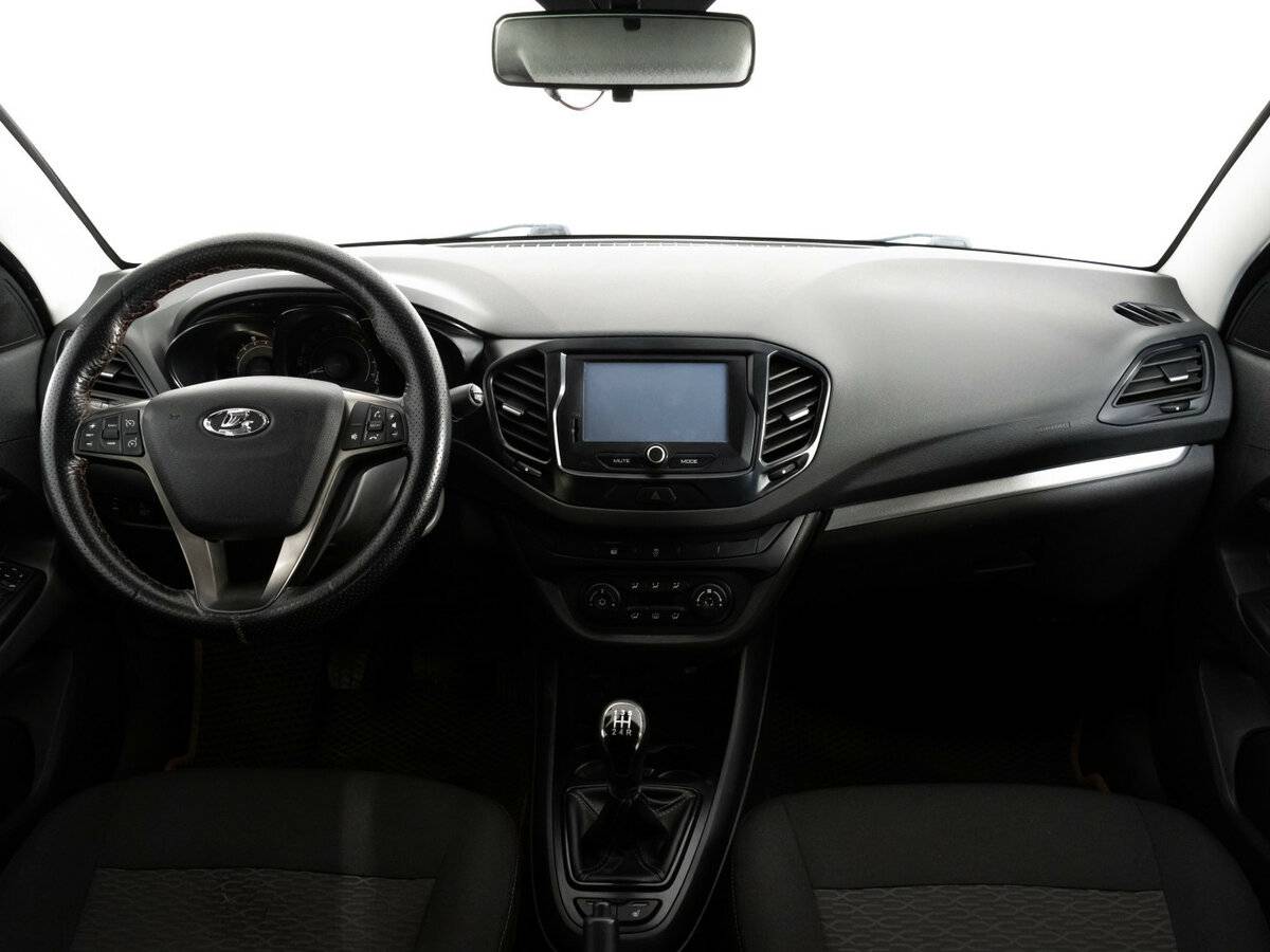 Lada (ВАЗ) Vesta с пробегом — 2017 год. Фото: #7