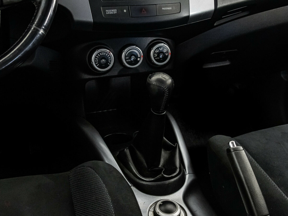 Mitsubishi Outlander с пробегом — 2007 год. Фото: #8