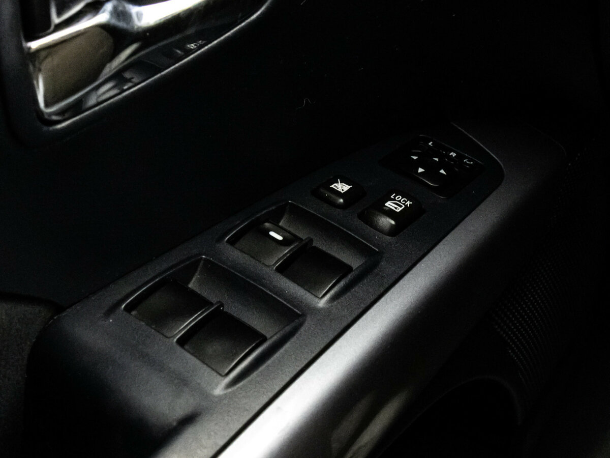 Mitsubishi Outlander с пробегом — 2007 год. Фото: #10