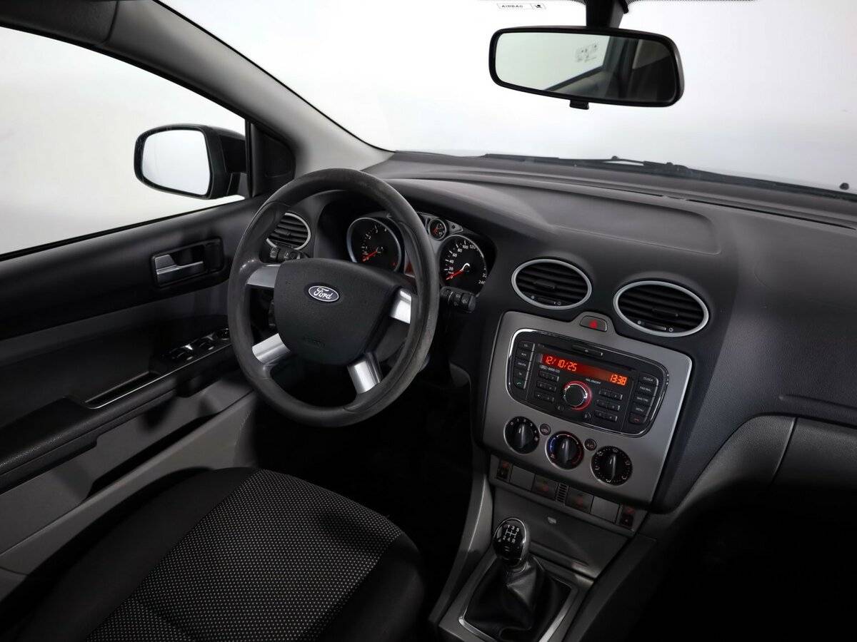 Ford Focus с пробегом — 2011 год. Фото: #6