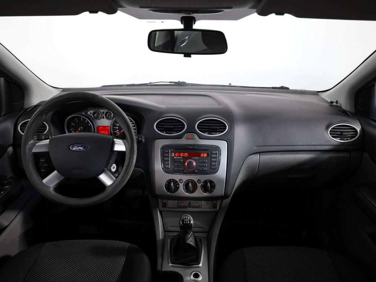 Ford Focus с пробегом — 2011 год. Фото: #7