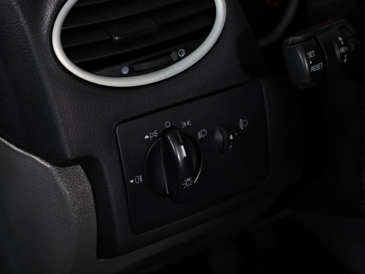 Ford Focus с пробегом — 2011 год. Фото: #12