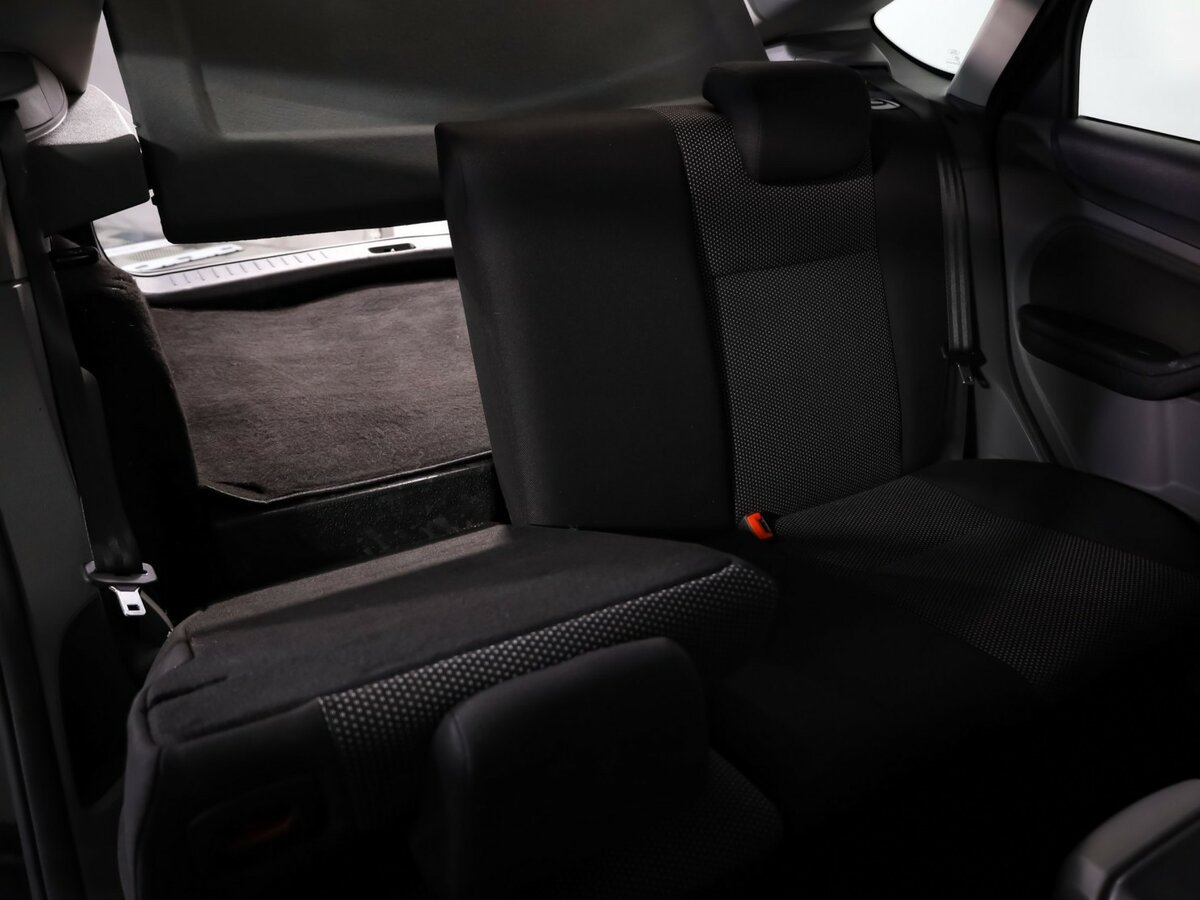 Ford Focus с пробегом — 2011 год. Фото: #19