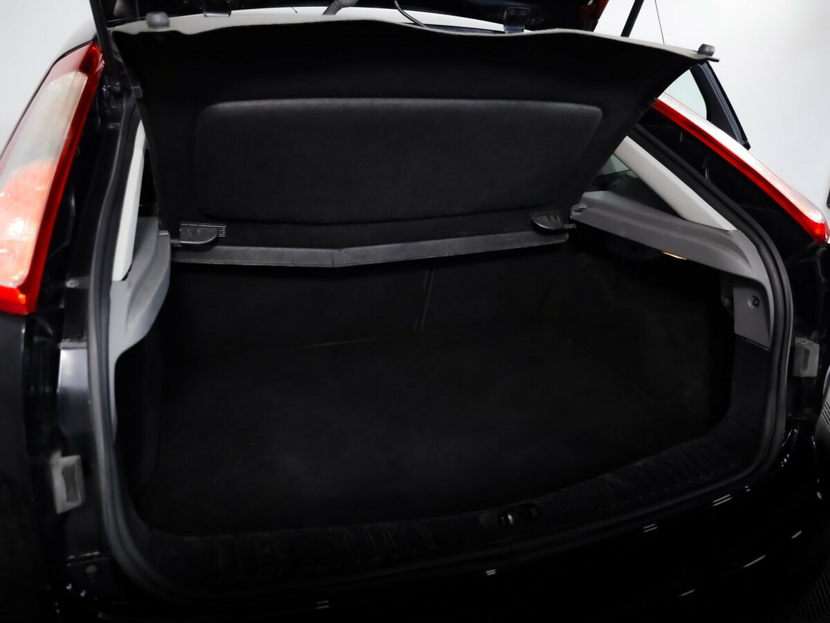 Ford Focus с пробегом — 2011 год. Фото: #21