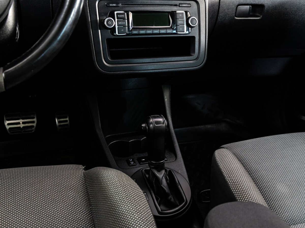 Skoda Fabia с пробегом — 2011 год. Фото: #8