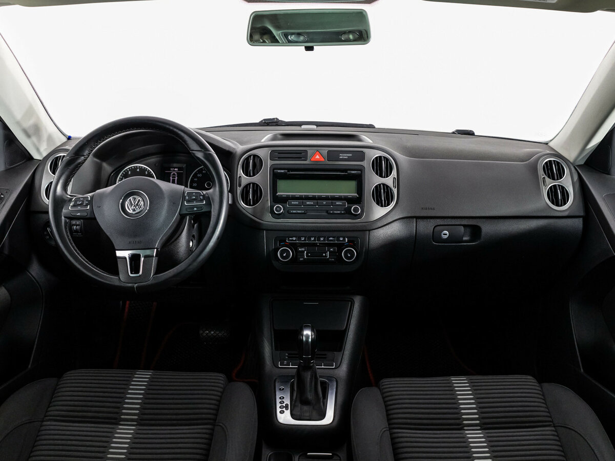 Volkswagen Tiguan с пробегом — 2011 год. Фото: #7