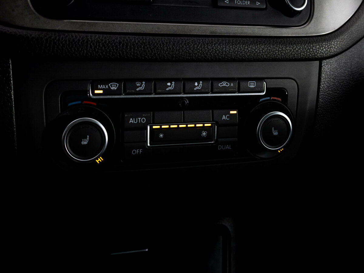 Volkswagen Tiguan с пробегом — 2011 год. Фото: #10