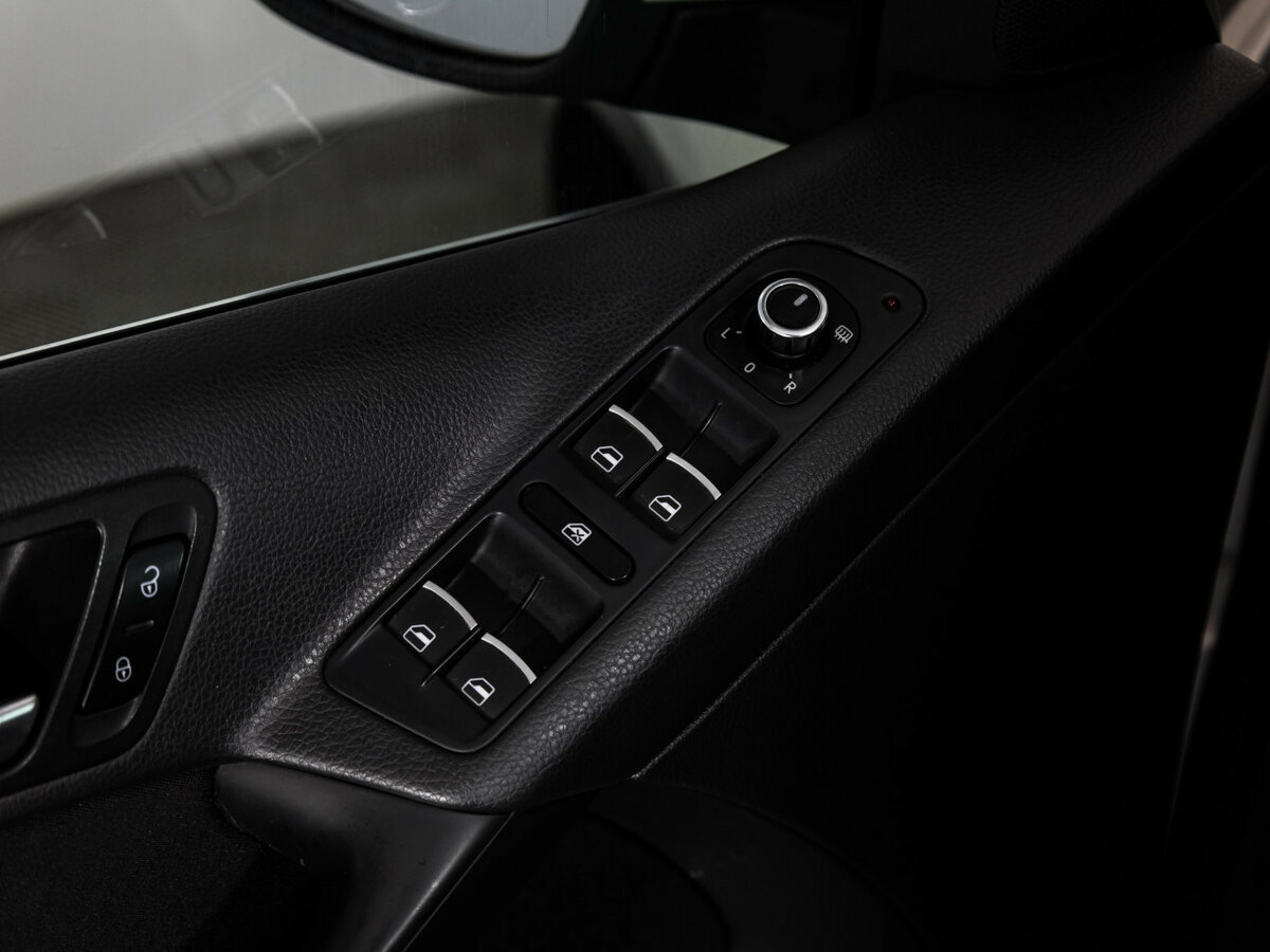 Volkswagen Tiguan с пробегом — 2011 год. Фото: #13